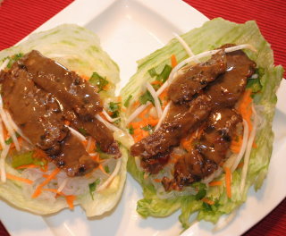 thai beef lettuce wrap